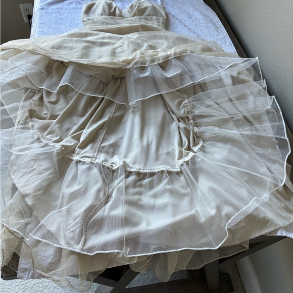 Beautiful party, outgoing evening dress - Picture 8 of 13